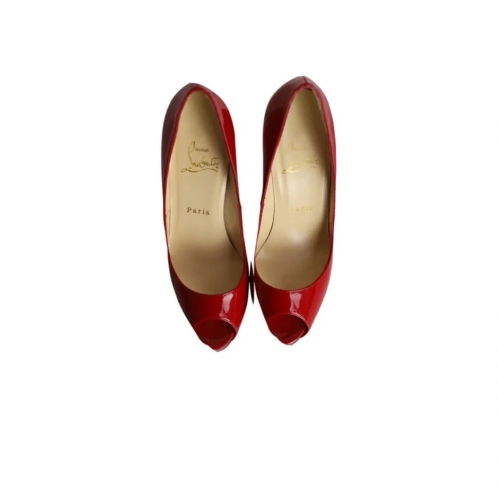 Christian Louboutin Very Prive heels
SOLD - Picture 7 of 7